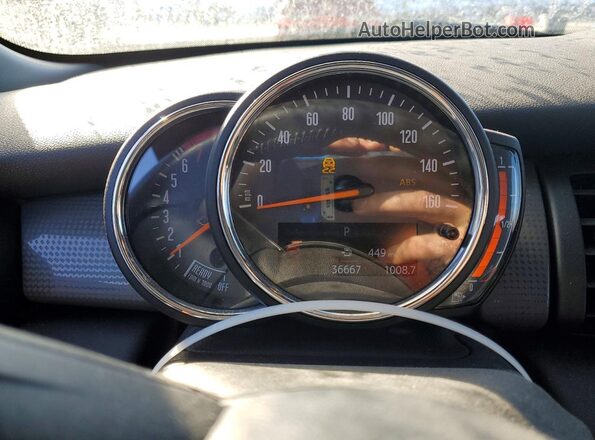 WMWXR3C09M2N82799 2021 MINI COOPER White ხელსაწყოთა პანელის ხედი