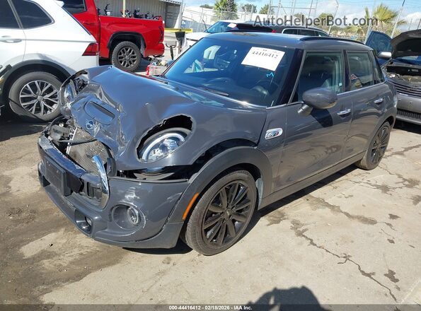 WMWXU9C0XL2M70982 2020 MINI HARDTOP Gray 