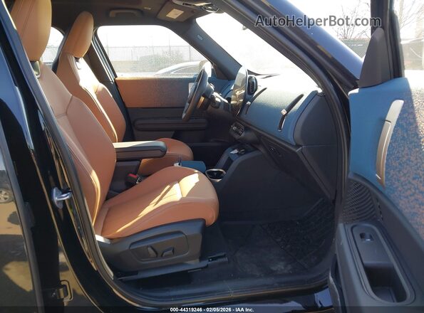 WMZ23GA00S7T67756 2025 MINI COUNTRYMAN Black Front interior view