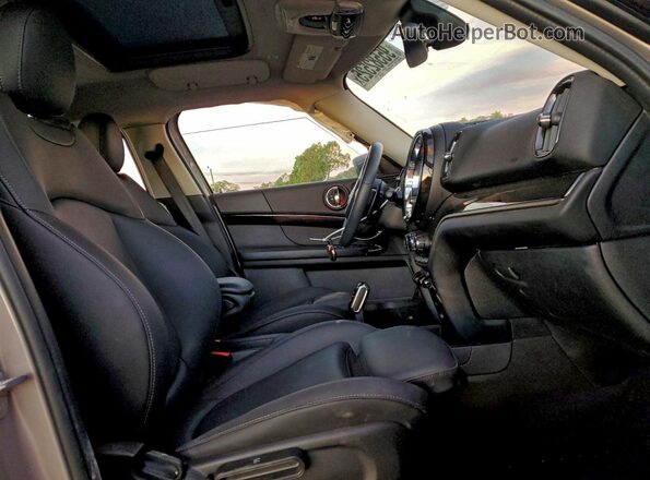 WMZ53BR09R3S29347 2024 MINI COOPER Brown 