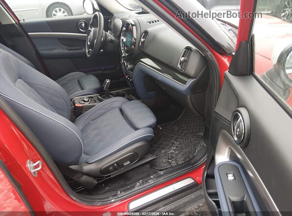 WMZ83BR05R3R42596 2024 MINI COUNTRYMAN Красный Вид салона спереди