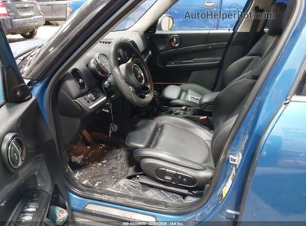 WMZYT5C32H3D80646 2017 MINI COUNTRYMAN Blue Front interior view