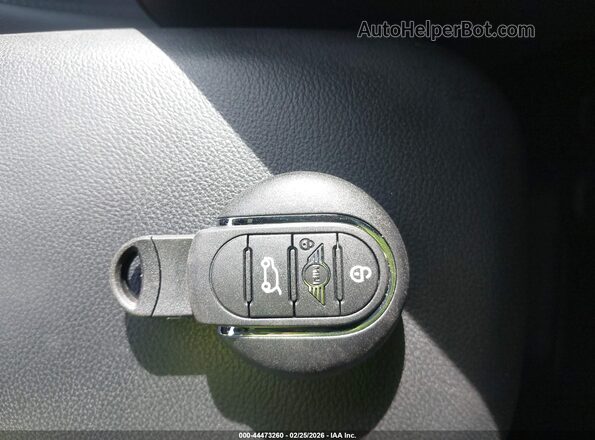 WMZYT5C59K3E62611 2019 MINI COUNTRYMAN Серый Вид панели приборов