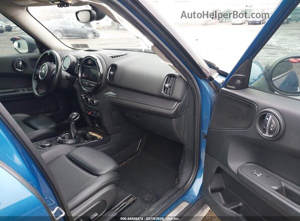 WMZYV5C35H3E02679 2017 MINI COUNTRYMAN Blue Вид салону спереду