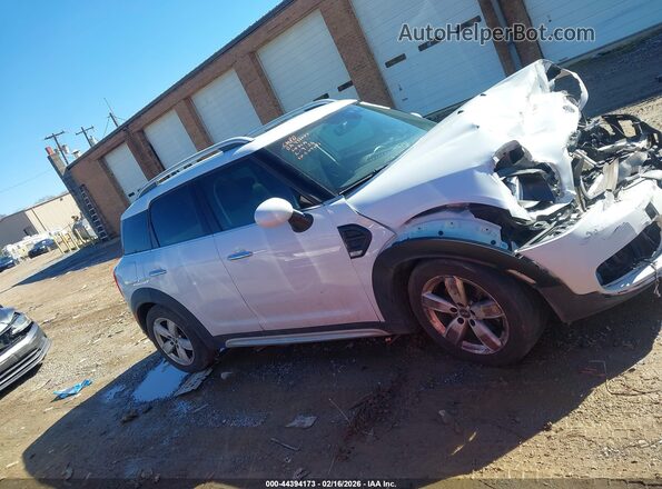 WMZYV5C56K3E05051 2019 MINI COUNTRYMAN White ხელსაწყოთა პანელის ხედი