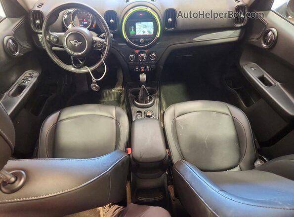 WMZYV5C5XK3E05358 2019 MINI COOPER Red Vista del salpicadero
