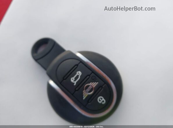 WMZYW3C07L3L09272 2020 MINI COUNTRYMAN Red Widok deski rozdzielczej