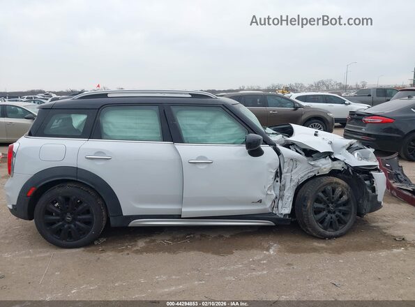WMZYW5C01L3M24493 2020 MINI COUNTRYMAN White Rear interior view