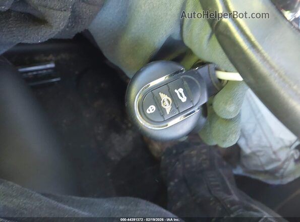 WMZYW5C04L3L13338 2020 MINI COUNTRYMAN Green Вид панелі приладів
