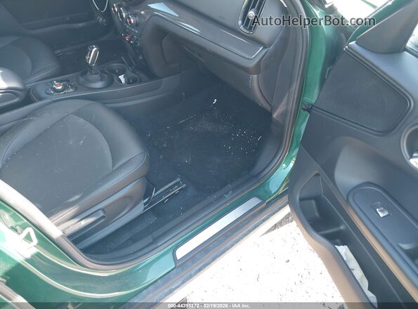 WMZYW5C04L3L13338 2020 MINI COUNTRYMAN Green Вид салону спереду