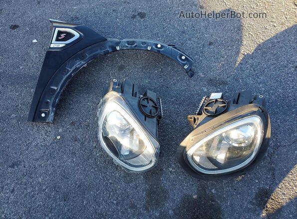 WMZYW7C07L3L43607 2020 MINI COOPER Black Vista del compartimento del motor