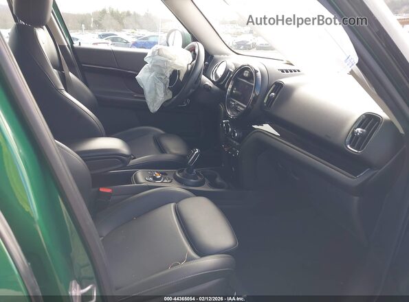 WMZYX1C08L3L77534 2020 MINI COUNTRYMAN Зеленый Вид салона спереди