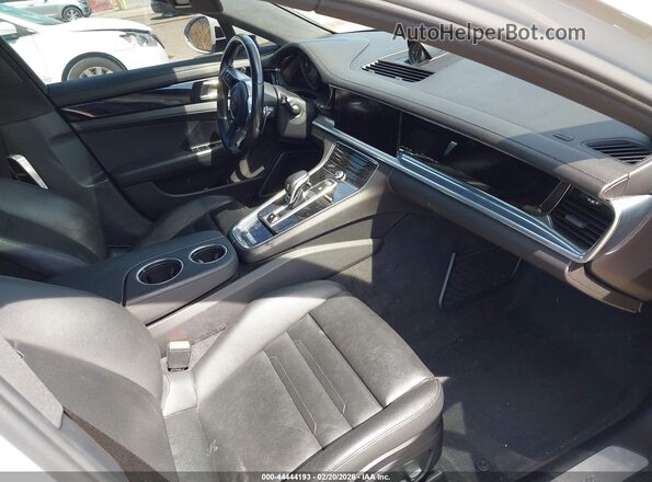 WP0AA2A72HL101348 2017 PORSCHE PANAMERA Gray Вид салону спереду