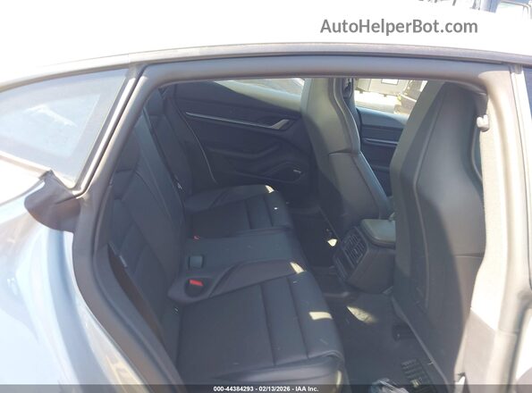 WP0AA2Y11SSA09827 2025 PORSCHE TAYCAN Silver Вид наклейки з VIN-кодом