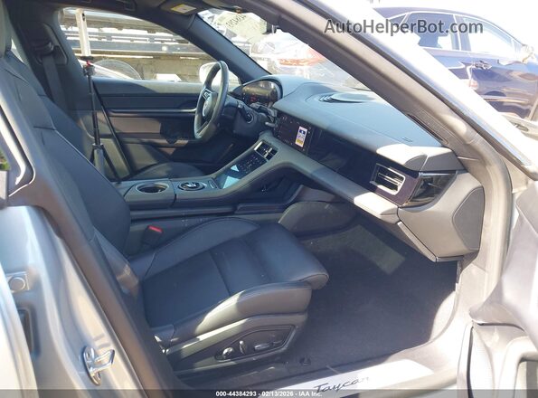 WP0AA2Y11SSA09827 2025 PORSCHE TAYCAN Silver Вид салону спереду