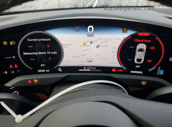 WP0AA2Y12SSA11361 2025 PORSCHE TAYCAN Gray ხელსაწყოთა პანელის ხედი