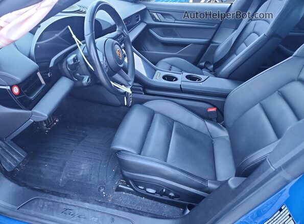 WP0AA2Y15MSA15617 2021 PORSCHE TAYCAN Blue Вид салону спереду