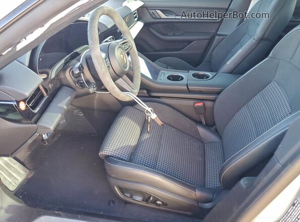 WP0AA2Y1XSSA11141 2025 PORSCHE TAYCAN Gray Widok wnętrza z przodu