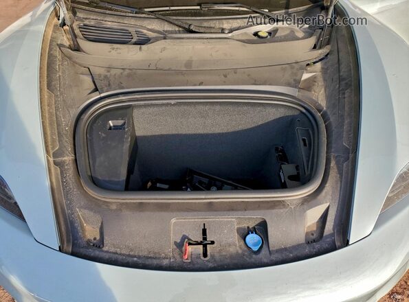 WP0AA2Y1XSSA11141 2025 PORSCHE TAYCAN Gray Widok wnętrza z tyłu