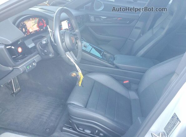 WP0AA2YA4SL001910 2025 PORSCHE PANAMERA White Front interior view