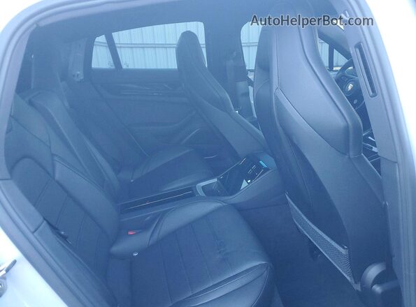 WP0AA2YA4SL001910 2025 PORSCHE PANAMERA White Rear seats view