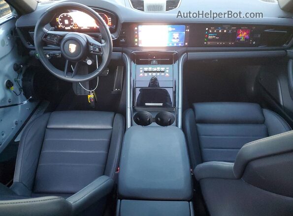 WP0AA2YA4SL001910 2025 PORSCHE PANAMERA White Dashboard view