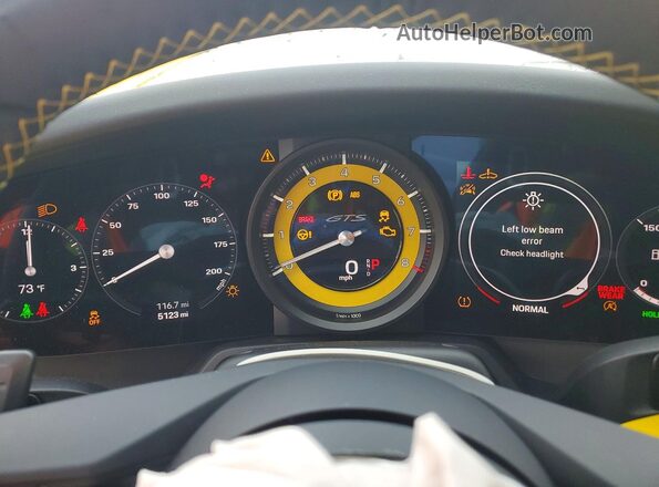 WP0AB2A93NS221952 2022 PORSCHE 911 Yellow Vista del cuadro de instrumentos