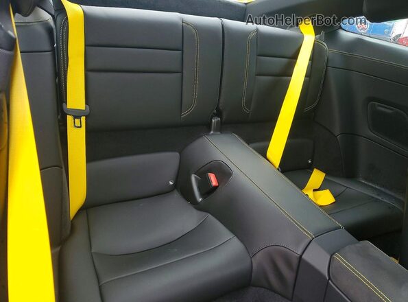 WP0AB2A93NS221952 2022 PORSCHE 911 Yellow Vista de los asientos traseros