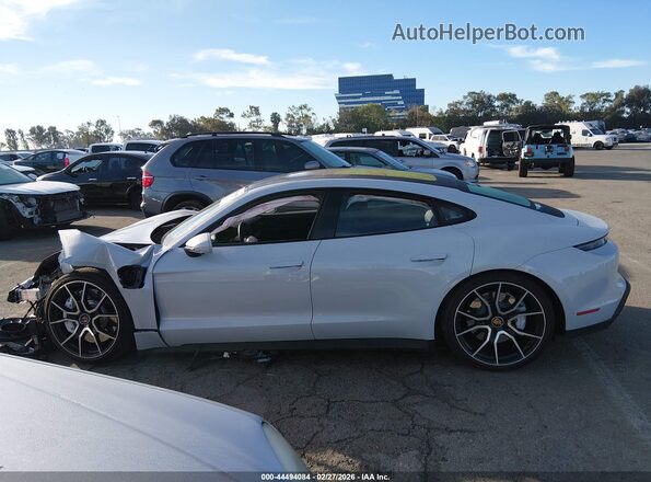 WP0AB2Y13PSA36659 2023 PORSCHE TAYCAN Silver Widok wnętrza 360 stopni