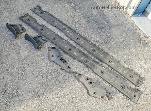 WP0AB2Y16NSA45837 2022 PORSCHE TAYCAN Charcoal VIN კოდის სტიკერის ხედი