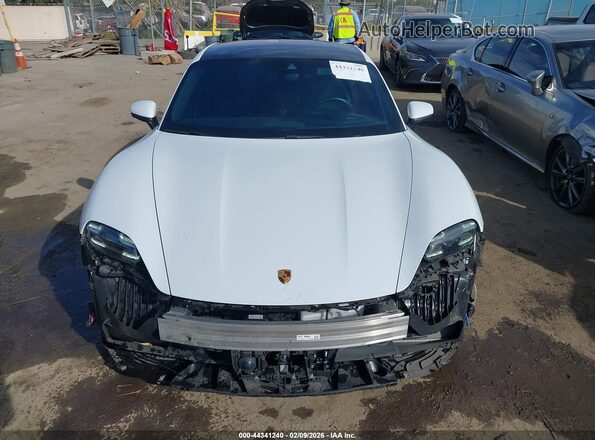 WP0AB2Y18LSA53807 2020 PORSCHE TAYCAN White Սալոնի հետևի տեսք
