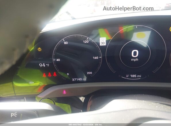 WP0AB2Y1XLSA52545 2020 PORSCHE TAYCAN Green Widok tylnych siedzeń