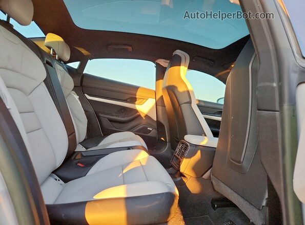 WP0AB2Y1XPSA36111 2023 PORSCHE TAYCAN Gray Widok tylnych siedzeń