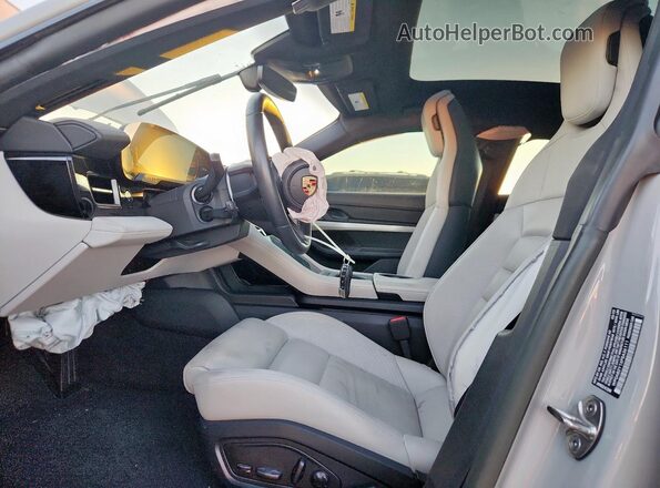 WP0AB2Y1XPSA36111 2023 PORSCHE TAYCAN Gray Widok wnętrza z przodu