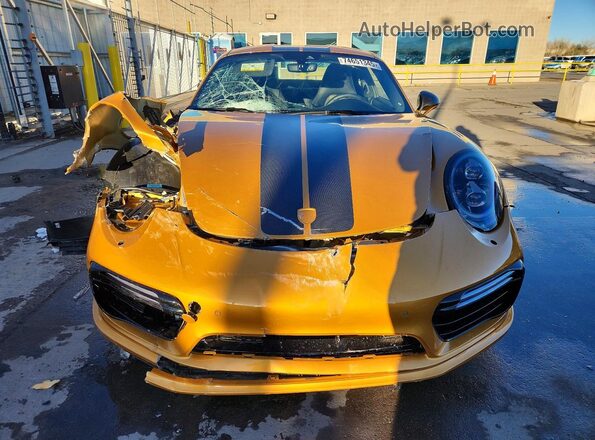 WP0AD2A99JS156951 2018 PORSCHE 911 Orange Front view