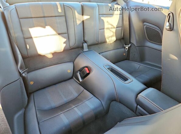 WP0AD2A99JS156951 2018 PORSCHE 911 Orange Rear seats view