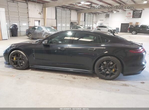 WP0AF2A73HL150785 2017 PORSCHE PANAMERA Black Widok wnętrza 360 stopni