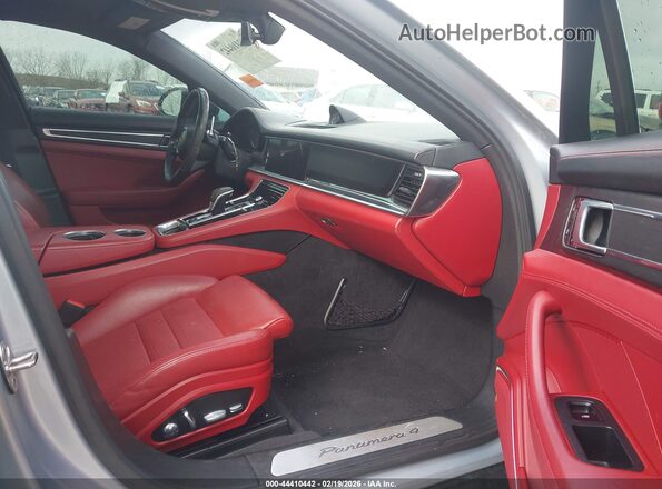 WP0AJ2A79ML115807 2021 PORSCHE PANAMERA Серебряный Вид салона спереди