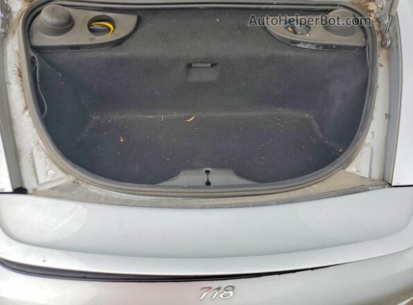 WP0CA2A80HS220216 2017 PORSCHE BOXSTER Серебряный Вид подкапотного пространства