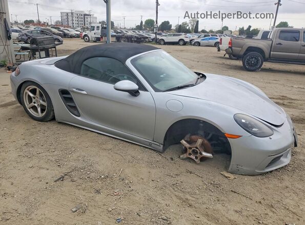 WP0CA2A80HS220216 2017 PORSCHE BOXSTER Серебряный Вид спереди