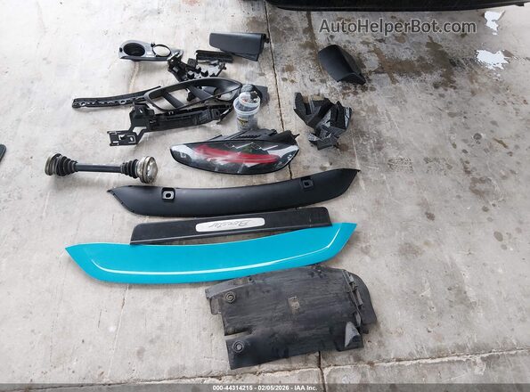 WP0CA2A83HS221005 2017 PORSCHE BOXSTER Turquoise Widok zestawu wskaźników
