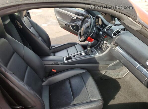 WP0CA2A85GS120546 2016 PORSCHE BOXSTER Red Հետևի նստատեղերի տեսք