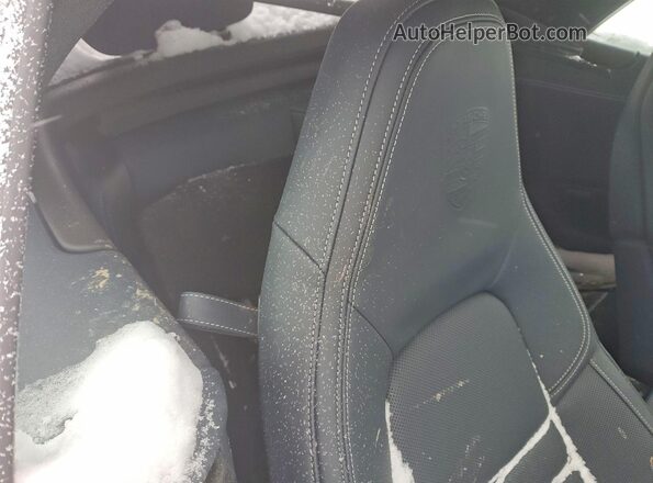 WP0CA2A92RS238565 2024 PORSCHE 911 White Widok tylnych siedzeń