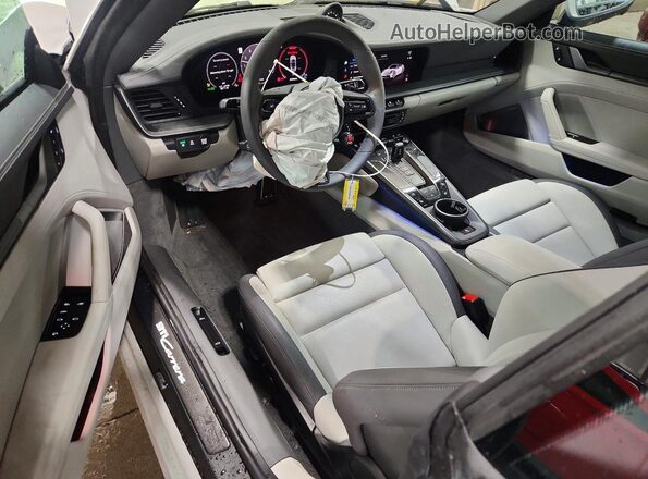 WP0CA2A96SS236050 2025 PORSCHE 911 Gray Vista del salpicadero