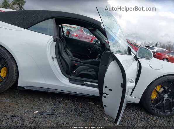 WP0CB2A93JS147239 2018 PORSCHE 911 White Սալոնի դիմացի տեսք