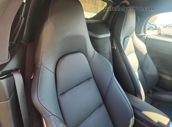 WP0CD2A85SK230125 2025 PORSCHE BOXSTER Silver Rear seats view