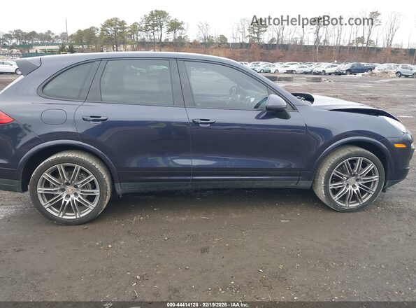 WP1AA2A22HKA84513 2017 PORSCHE CAYENNE Синий Вид задней части салона