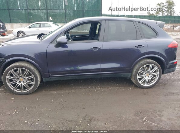 WP1AA2A22HKA84513 2017 PORSCHE CAYENNE Синий Панорамный вид салона 360°