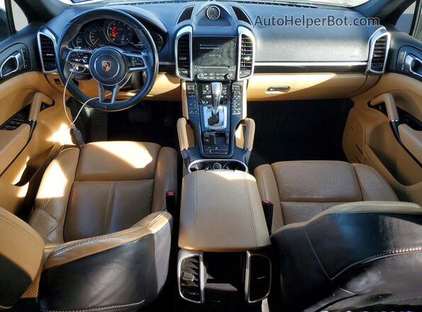 WP1AA2A22HKA91042 2017 PORSCHE CAYENNE Black 