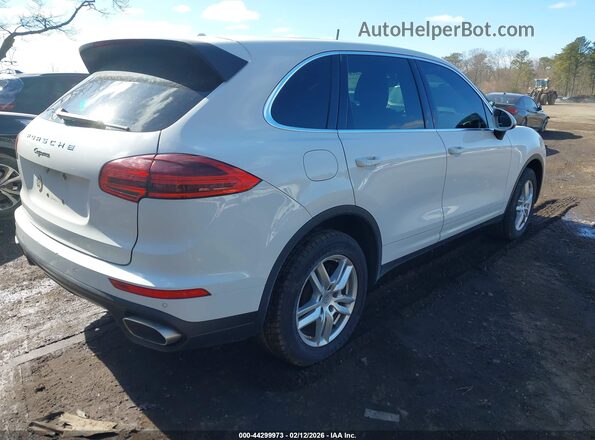 WP1AA2A26GLA08057 2016 PORSCHE CAYENNE White Tył prawy